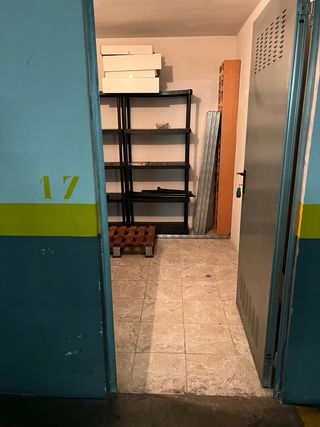 Plaza de garaje y trastero