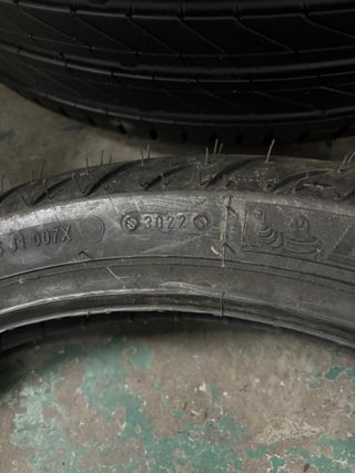 NEUMÁTICO SUELTO NUEVO 90/90-18 MICHELIN