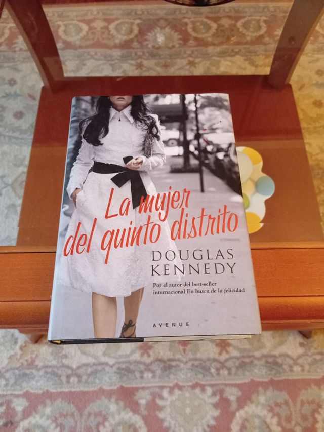 Libro "La mujer del quinto distrito"