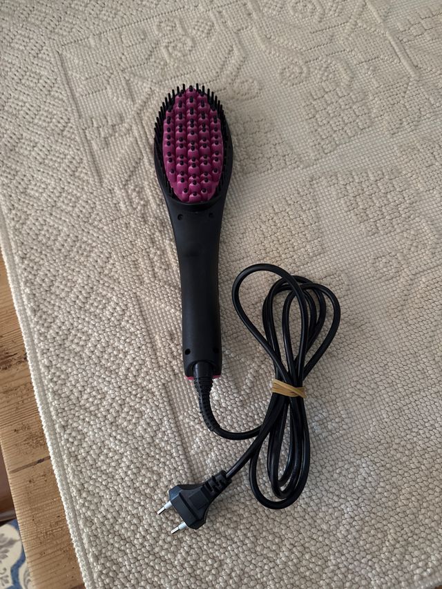 Spazzola lisciante capelli - nera e rosa