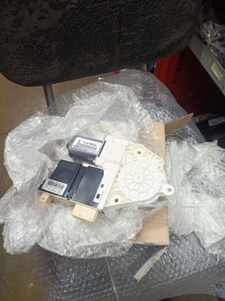 Motor elevalunas Ulysse C8 807