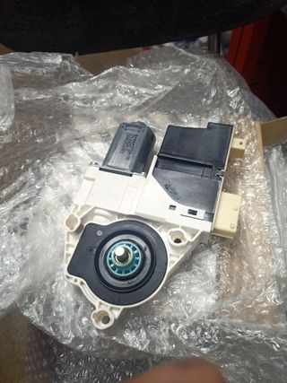 Motor elevalunas Ulysse C8 807