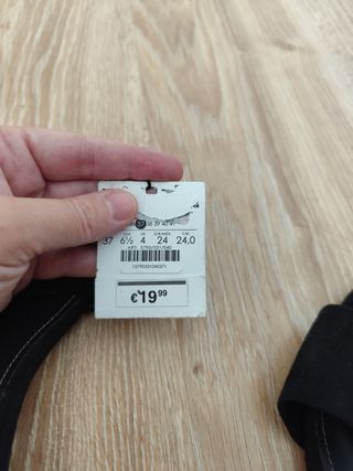 Sandalias Bershka negras tacón bajo talla 37