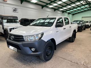 Toyota Hilux 2.4 D4D GX DOBLE CABINA 