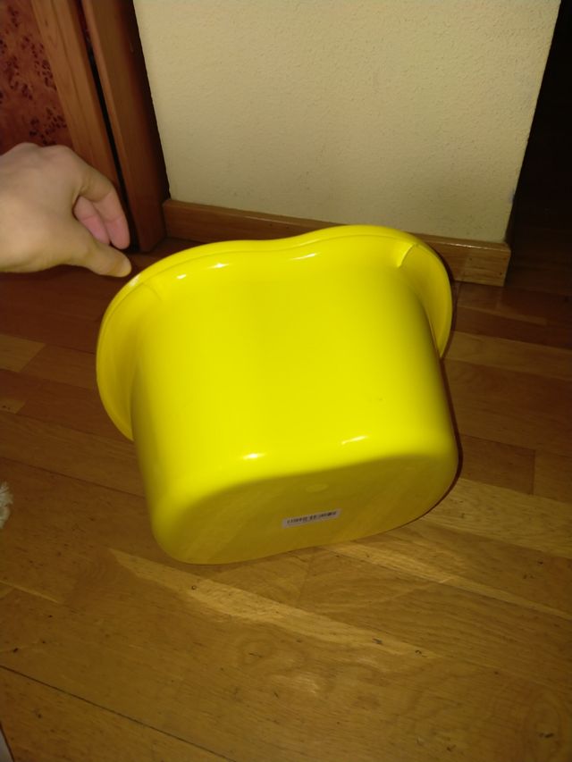 Cubo de plástico lavado pies