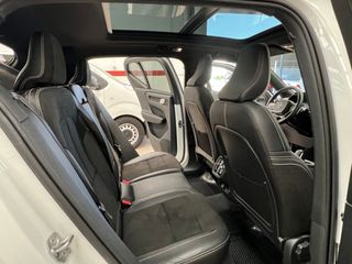Volvo XC40 2.0 D4 AWD RDesign Auto 