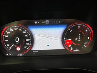 Volvo XC40 2.0 D4 AWD RDesign Auto 