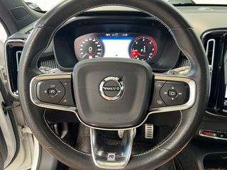Volvo XC40 2.0 D4 AWD RDesign Auto 