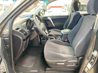 Toyota Land Cruiser 2.8 D4D LARGO 