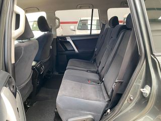 Toyota Land Cruiser 2.8 D4D LARGO 