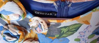 Vestido CEREZAS flores multicolor Talla M.