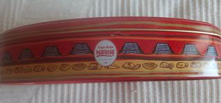 Caja Nestlé Roja - Bombones