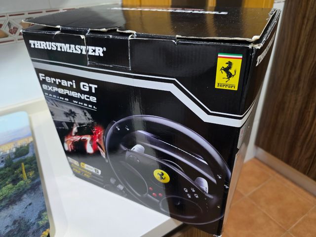 Volante Thrustmaster Ferrari GT - PS3/PC
