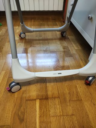Trona Peg-Perego follow me