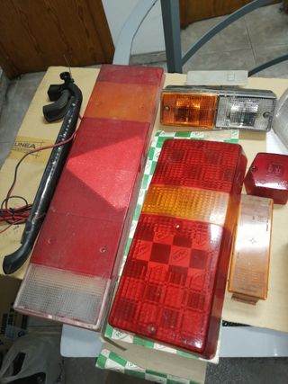 Tulipas coche furgoneta  clasico