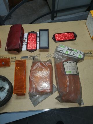 Tulipas coche furgoneta  clasico