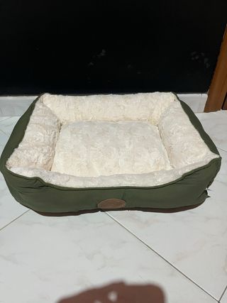 Cuccia per cani o gatti 45 W60*H18CM
