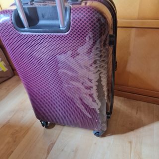 Maleta IT Luggage morada 4 ruedas