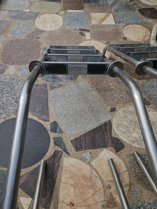 Escaleras de piscina