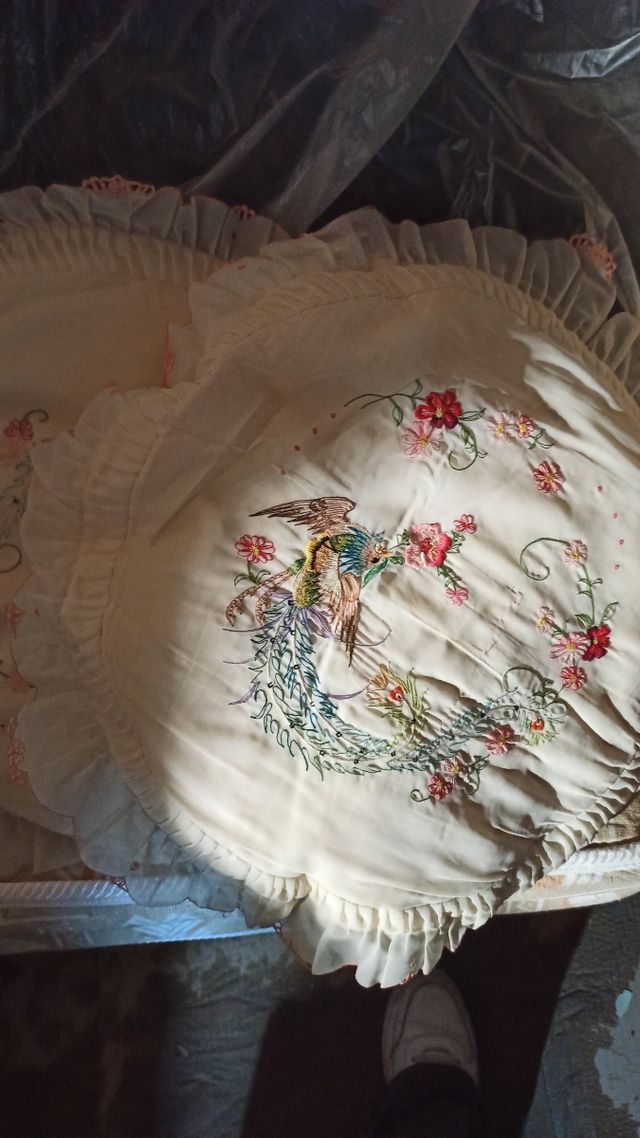 Cojines bordados - Pavo real