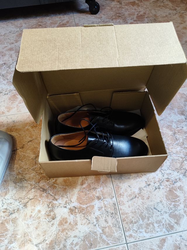 Zapatos piel, hombre talla 40
