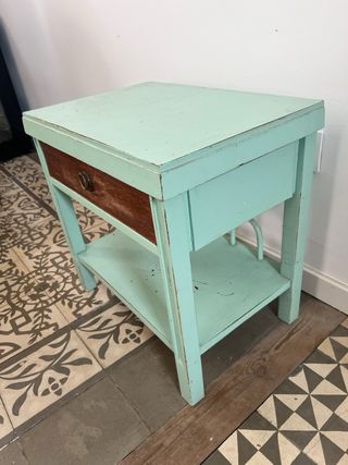 Mesita de noche vintage/rustica