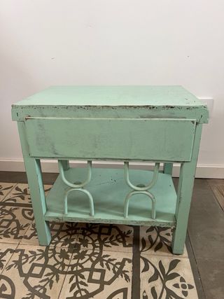 Mesita de noche vintage/rustica