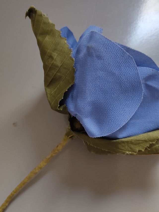 Flor celeste de flamenca modelo rosa