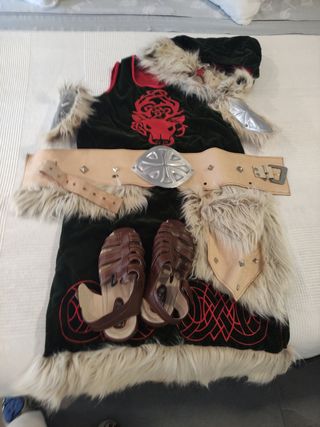 Traje medieval hombre fiestas, sandalias talla 42