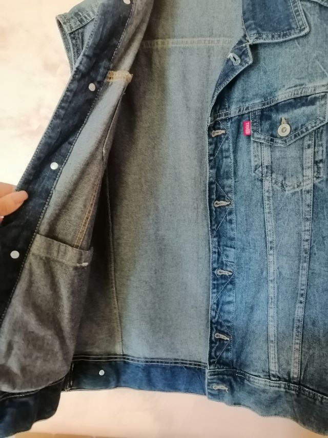 Gilet di jeans smanicato maschile con tasche