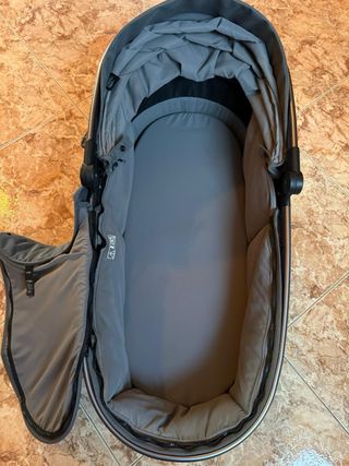 Carrito bebé ligero usado