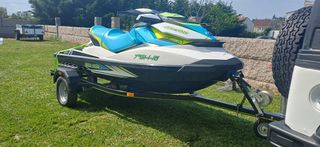 MOTO DE AGUA SEADOO GTI + REMOLQUE RENOVADO