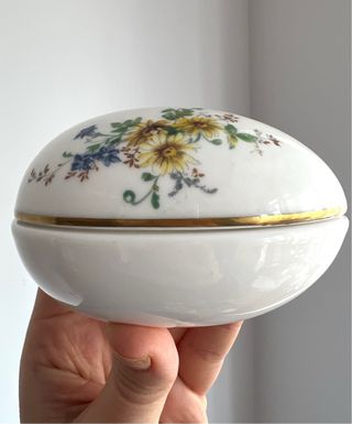 Huevo porcelana Royal Doulton