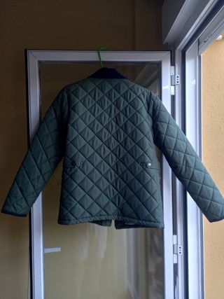Cazadora acolchada niño verde oliva