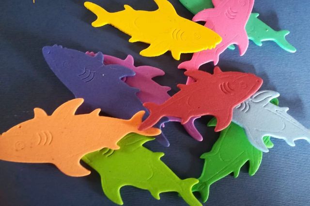 10 Squali colorati in gomma EVA