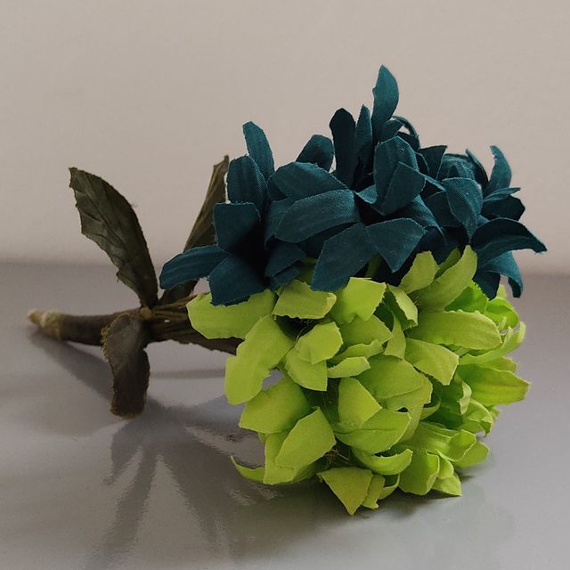 Ramillete flores flamenca verdes