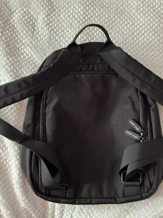 Mochila Antirrobo negra de TIGER BAGS