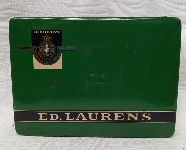 N° 8 Scatole latta vuote tabacco e sigarette