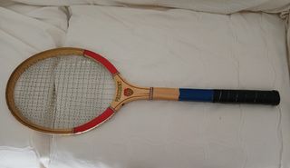 Raqueta tenis de madera