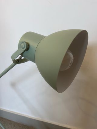 Silla y lámpara escritorio color Mint