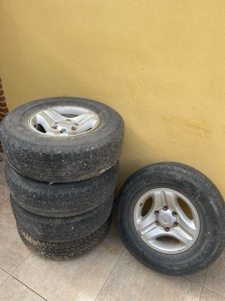 5 Llantas Toyota Land Cruiser 90