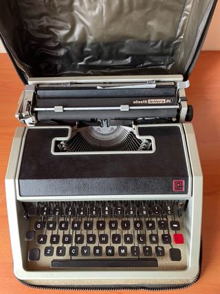 Olivetti Lettera DL - Máquina de escribir