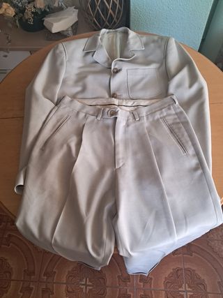 Traje beige hombre talla L