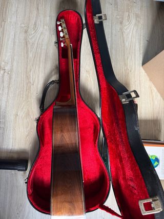 Guitarra antigua clásica Palo Santo de rio