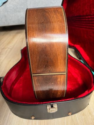 Guitarra antigua clásica Palo Santo de rio