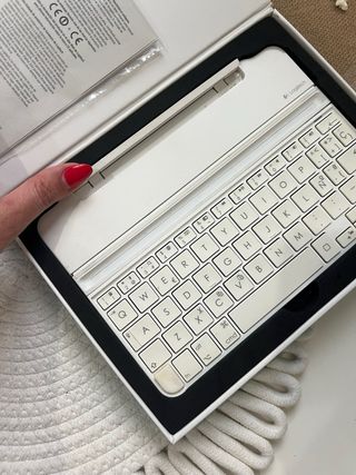 Logitech teclado Keyboard iPad Mini