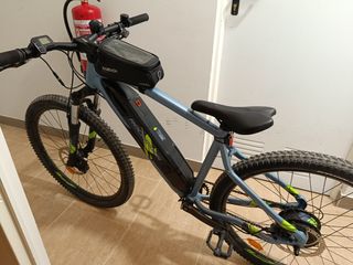 Bicicleta de montaña electrica rockrider