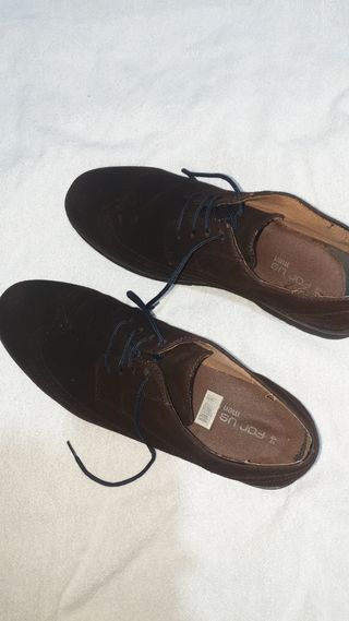 Zapatos marrones ante