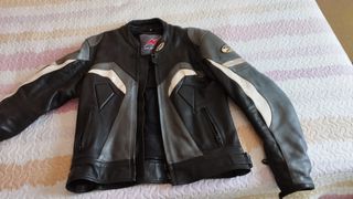 Chaqueta moto piel