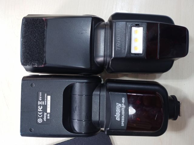 2 Flash Aloong & Triopo Canon - Usati